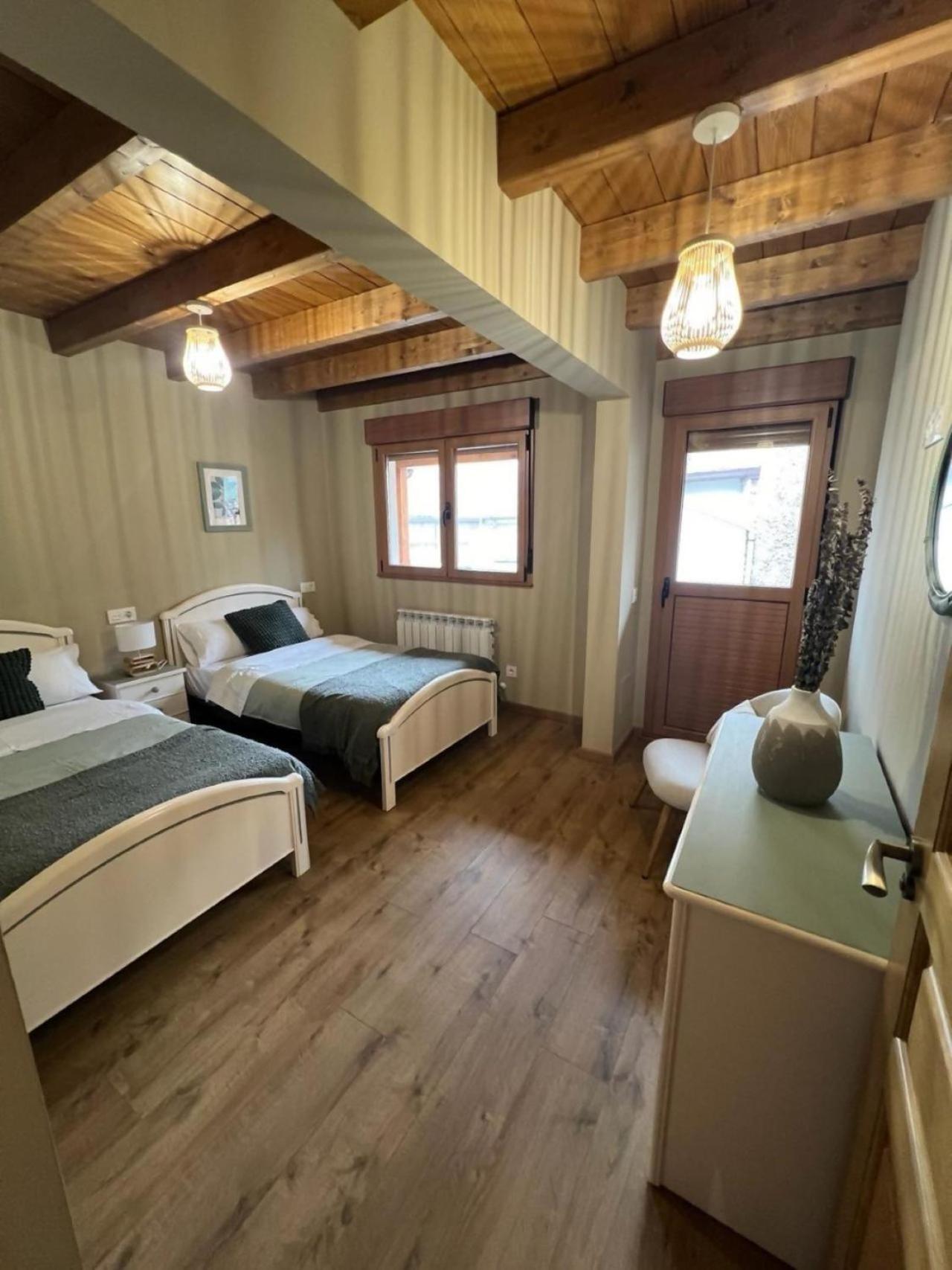 Casa Moises En Bimenes Villa Ngoại thất bức ảnh
